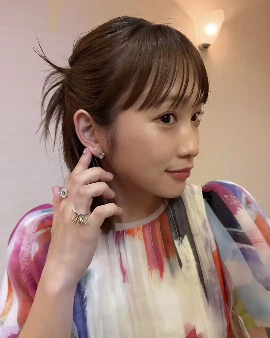 川栄李奈 様にご着用いただきました