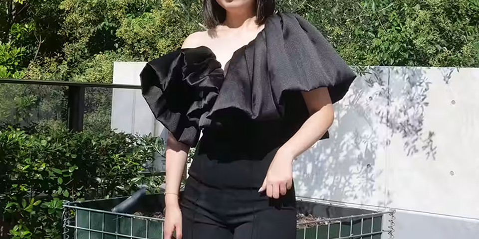 SOLACE LONDONのドレスをレンタル｜ミニマル美が際立つ大人スタイル