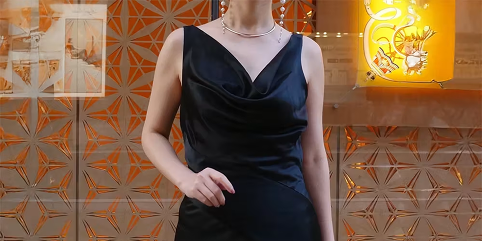NICHOLASのドレスをレンタル｜サテンとタフタの美シルエット