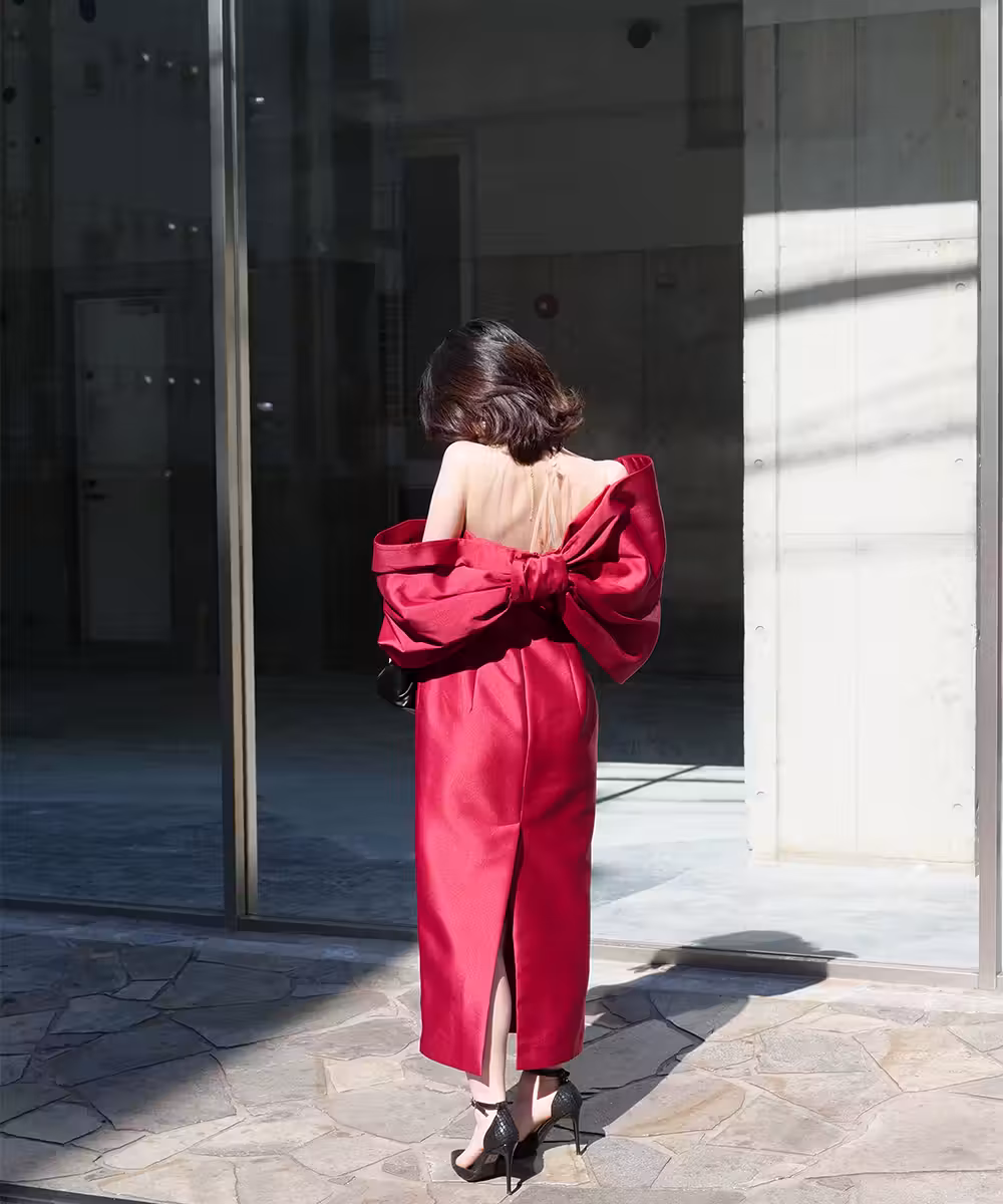 レッドビッグリボンドレス画像_1910 - モデル身長：159cm