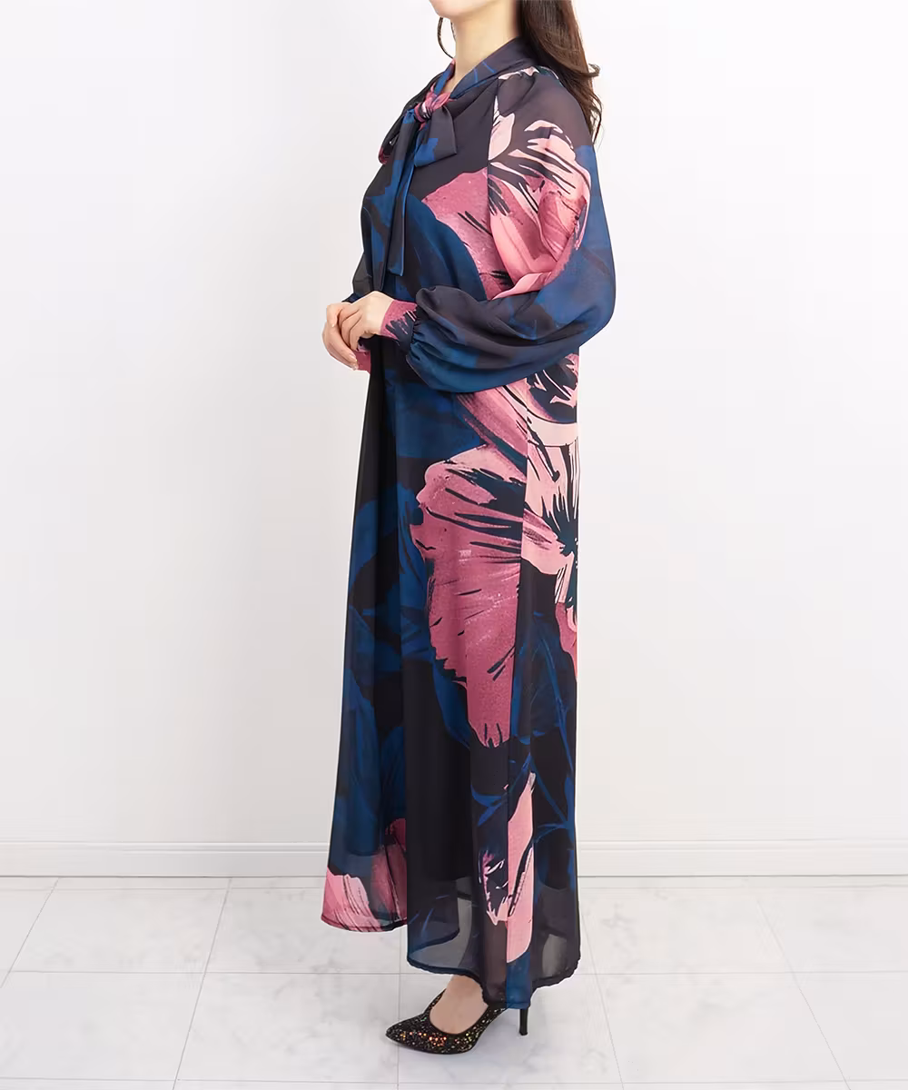 ポーレットワンピース / ブルー画像_1667 - モデル身長:159cm