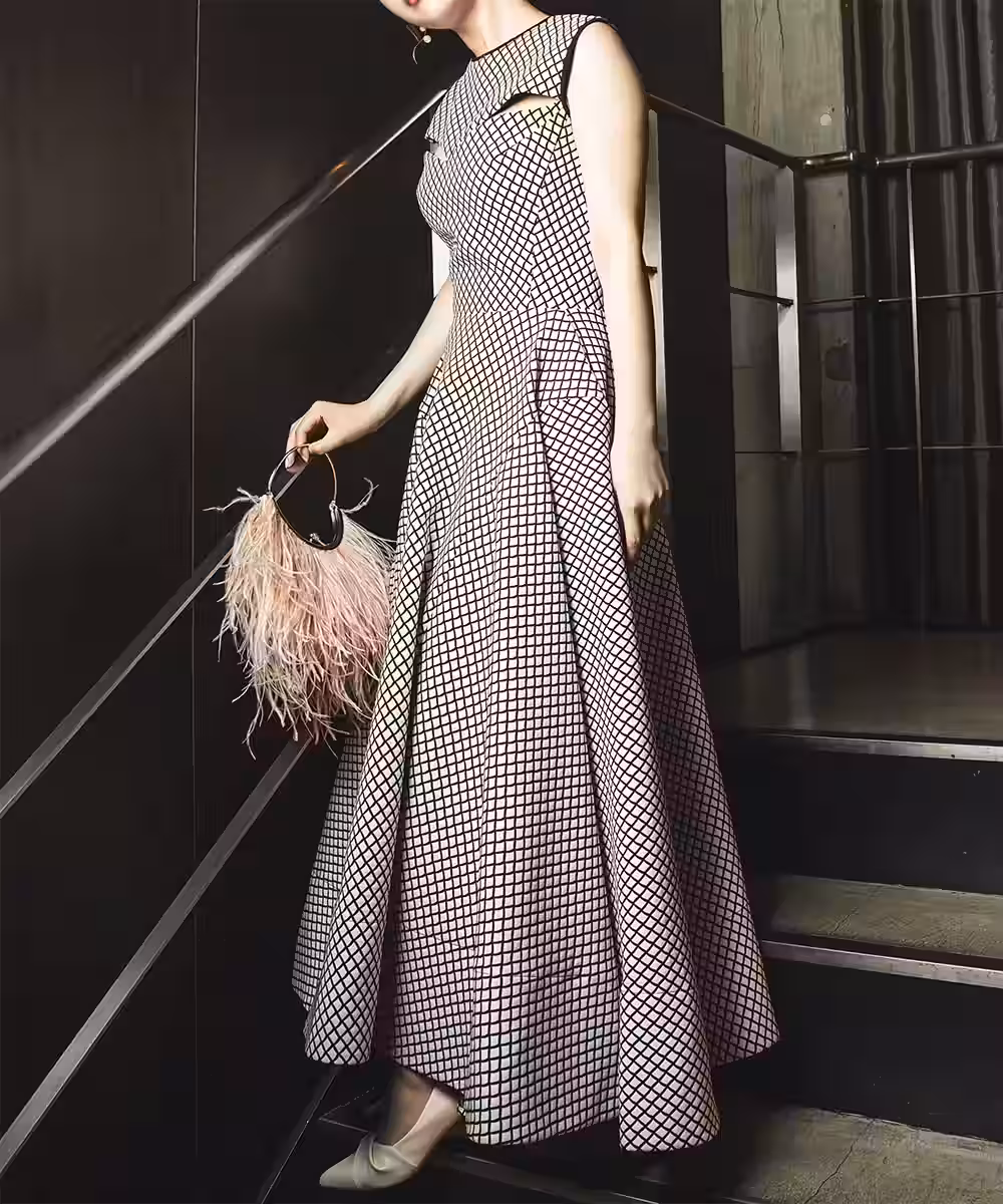 カットアウトマキシドレス画像_1839 - モデル身長:159cm